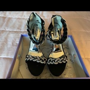 Sexy stiletto dress shoe